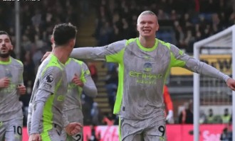 3-0桑德兰＋斩获联赛4连胜＋暂列联赛第2＋仅落后阿森纳2分！