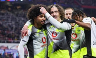 一场2-2，上演补时绝平，德甲第二掉链子，被拜仁甩开，争冠悬了