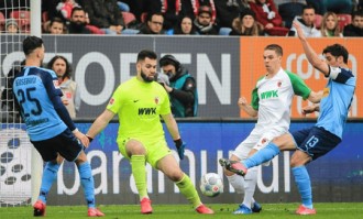 德甲中游对决：门兴主场破魔咒，奥格斯堡残阵客场求生