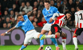 2-6！欧冠崩盘溃败 曼联旧将双响 五大联赛卫冕冠军创造耻辱纪录