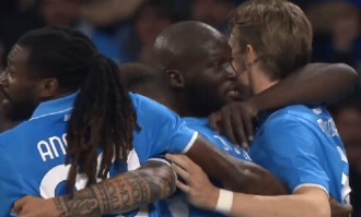 一场2-2！让意甲争冠生变：那不勒斯爆冷+领先1分，国米重燃希望