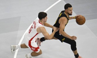 库里狂吞6失误+提前退场 对比小谢生涯之夜更显老态